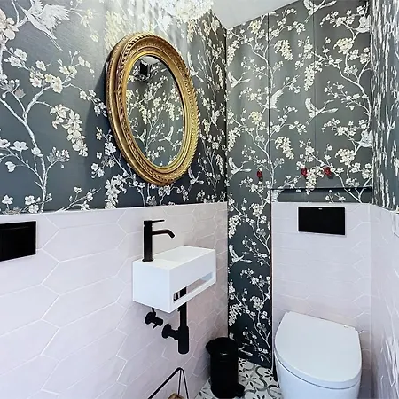 Alhambra Deco Homtels Apartment *