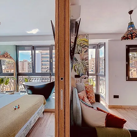 Alhambra Deco Homtels